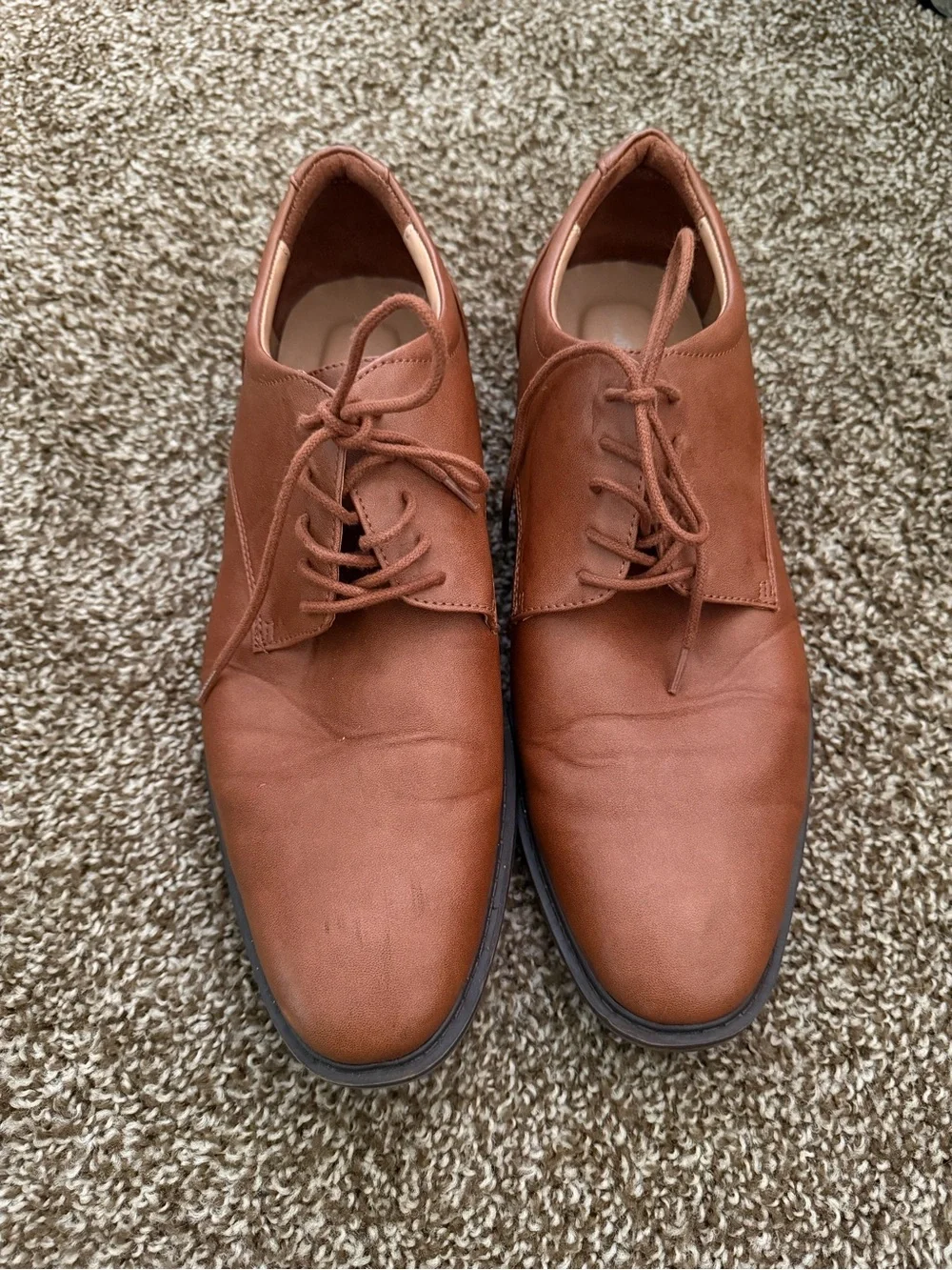 Men's Classic Brown Leather Lace-Up Dress Shoes